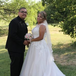 Meet your Posher, Cynthia